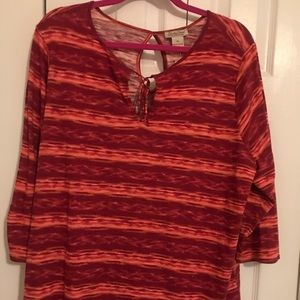 NWT 3/4 length top